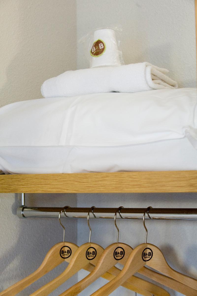 B&B Hotel Castres Centre Gambetta Buitenkant foto